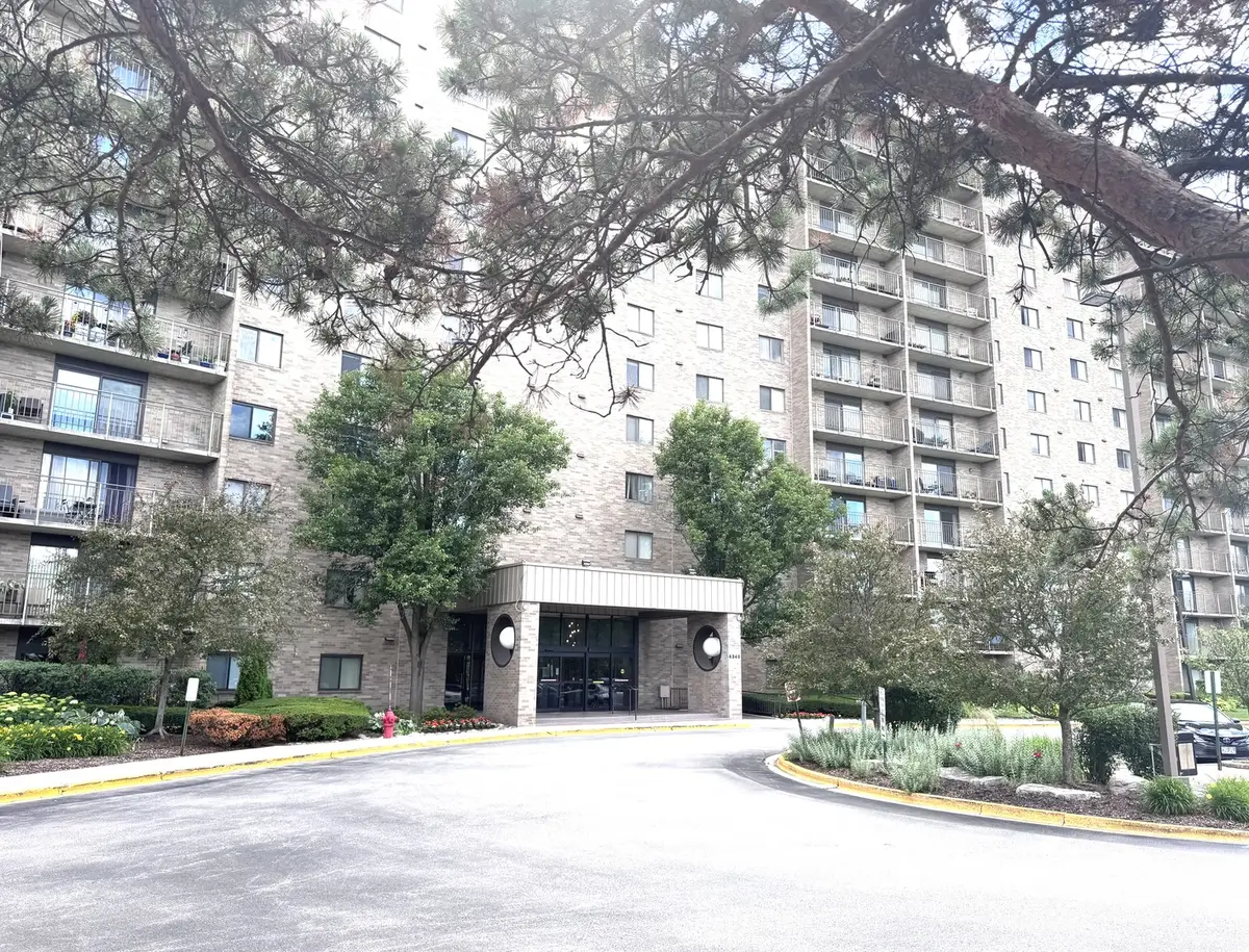6340 Americana Drive #614, Willowbrook, IL 60527 - #1