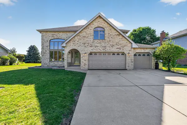 19902 Green Meadows Parkway, Mokena, IL 60448