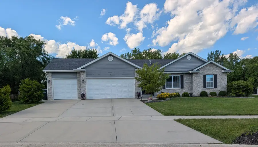 800 E Short Drive, Coal City, IL 60416 - #2