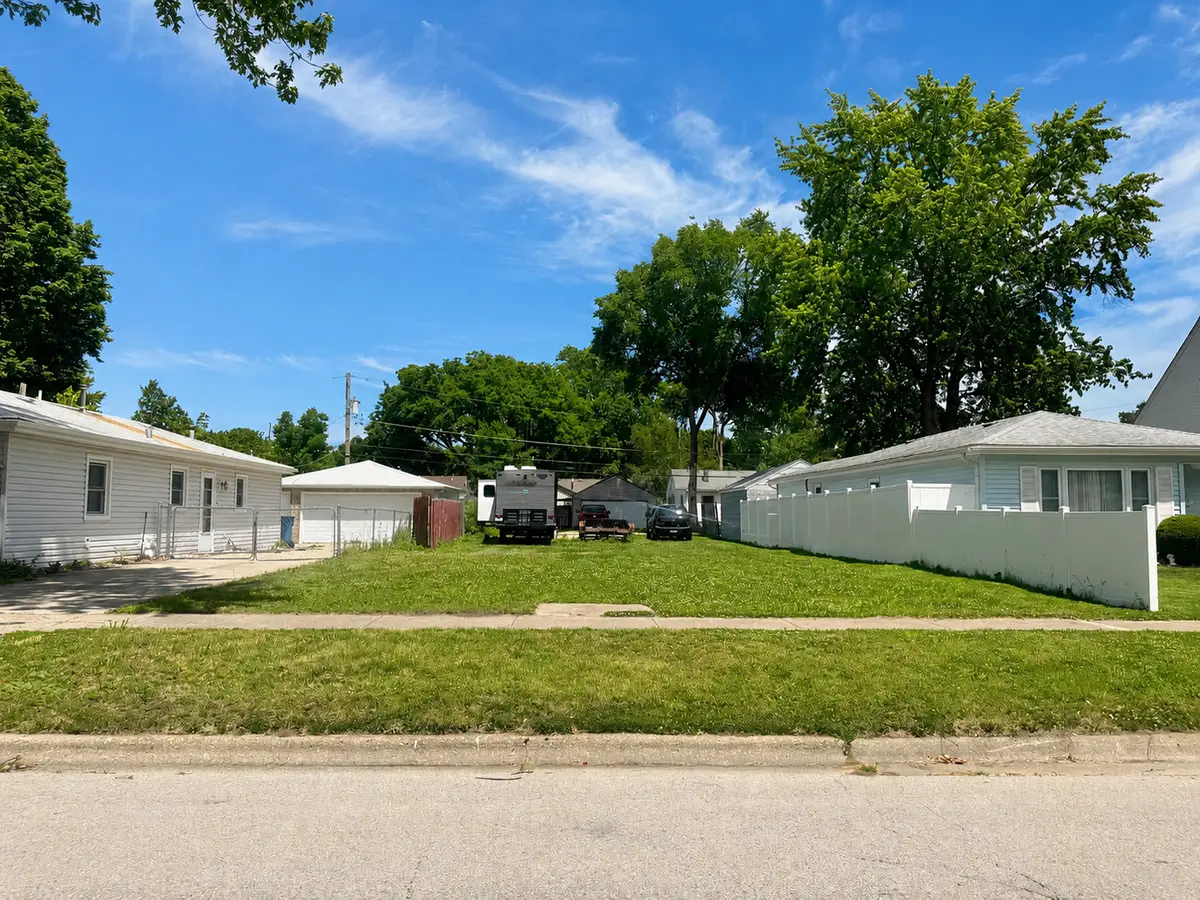 816 E Benton Street, Morris, IL 60450 - #1