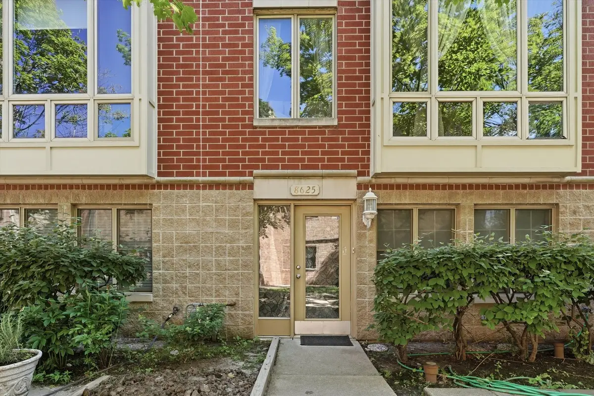8625 Niles Center Road, Skokie, IL 60077 - #1
