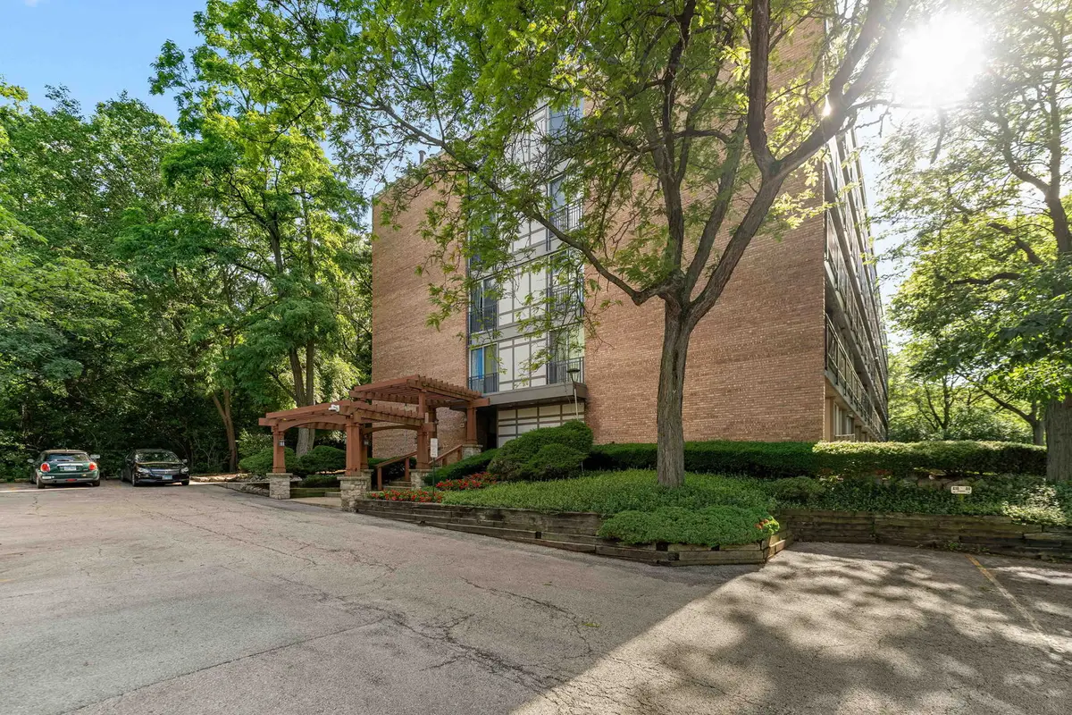 5810 Oakwood Drive #3F, Lisle, IL 60532 - #1