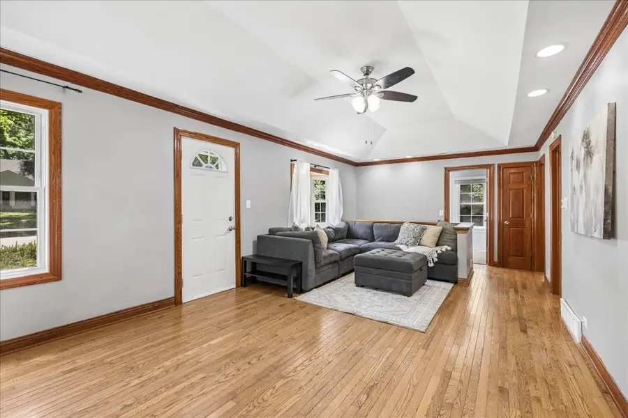 116 Valley Drive, Cary, IL 60013 - #2