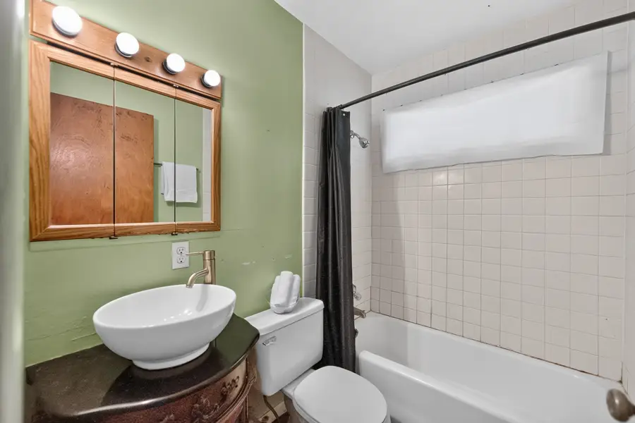 207 River Drive, Dekalb, IL 60115 - #3