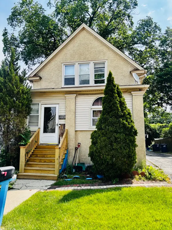 1005 N 5th Avenue, Maywood, IL 60153