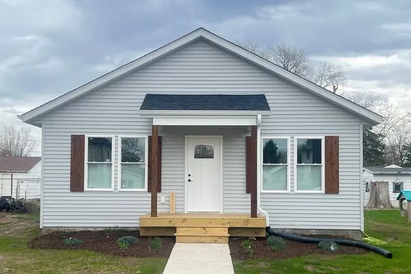 307 White Street, Mccausland, IA 52758
