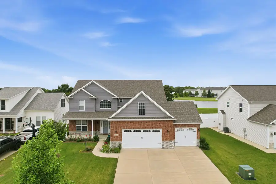 311 Bradford Avenue, Savoy, IL 61874 - #2