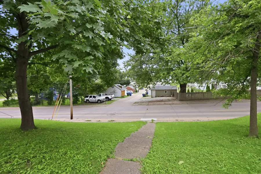 1120 W Lombard Street, Davenport, IA 52804 - #2