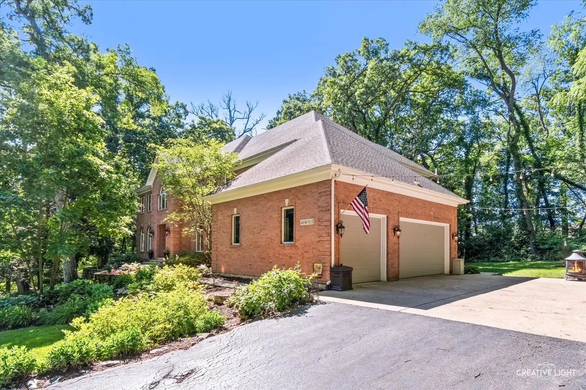40W913 Trotter Lane, Saint Charles, IL 60175 - #1