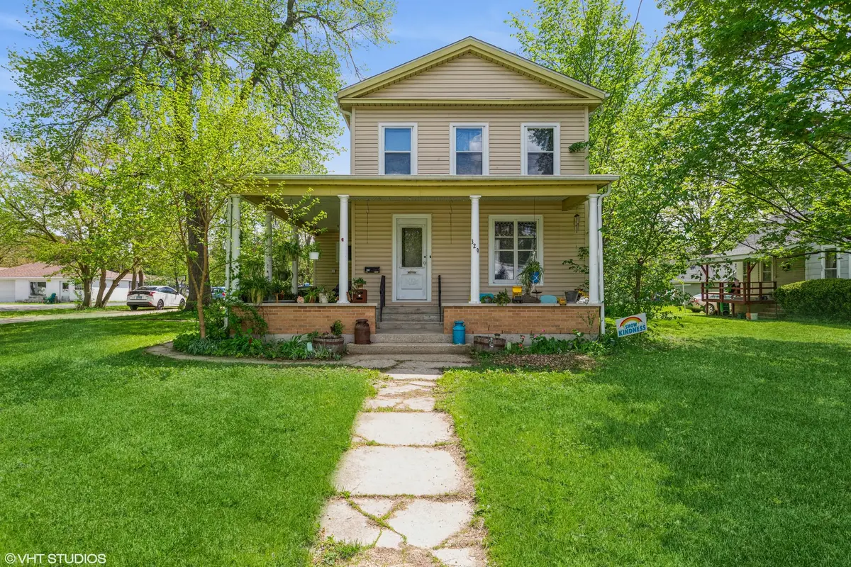 329 E Grant Highway, Marengo, IL 60152 - #1