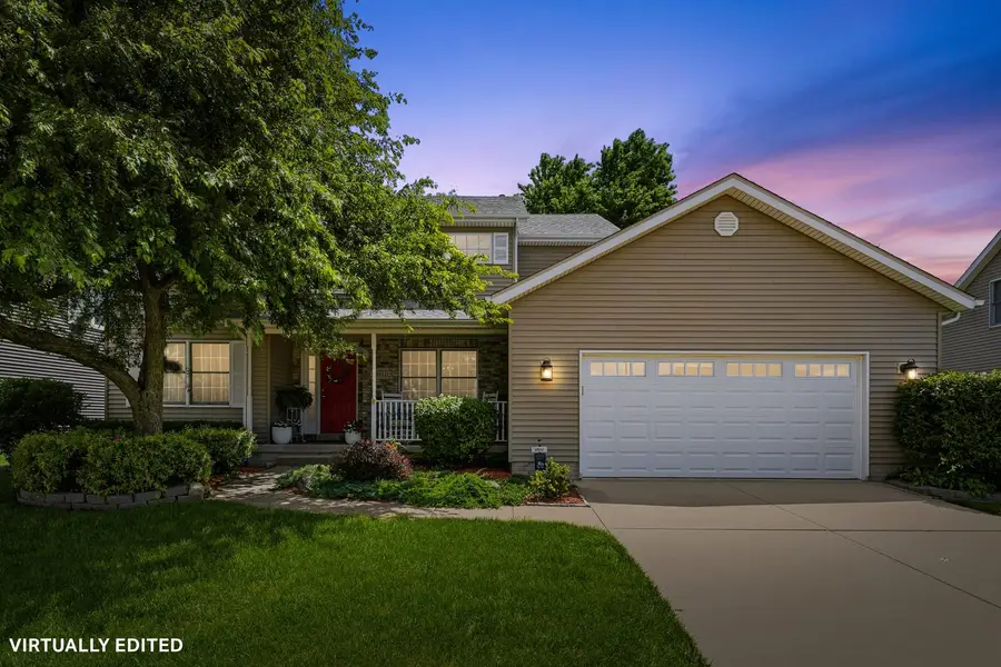 401 S 8th Avenue, Eldridge, IA 52748 - #2