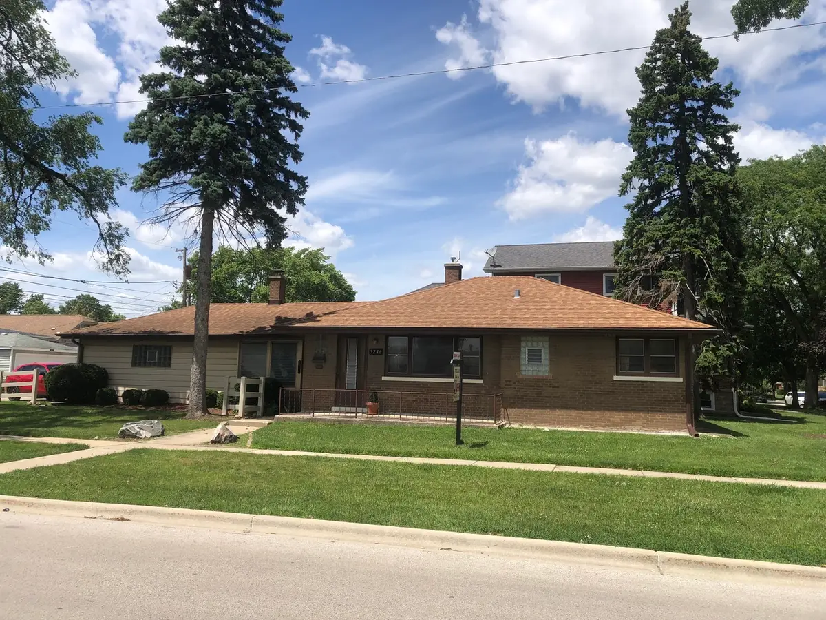 3246 Oak Avenue, Brookfield, IL 60513 - #1