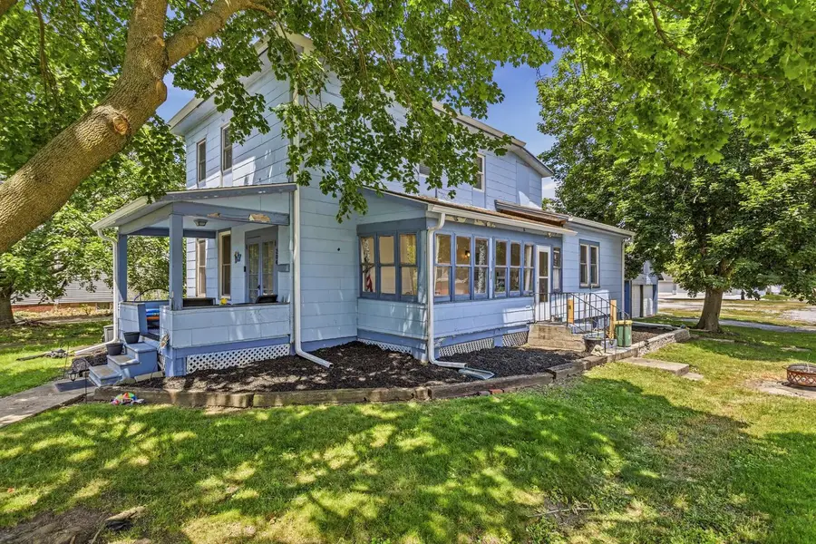 204 W Green Street, Farmer City, IL 61842 - #3