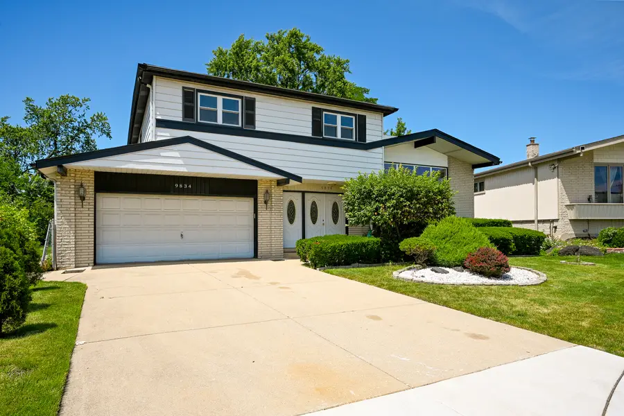 9834 N Maynard Terrace, Niles, IL 60714 - #2