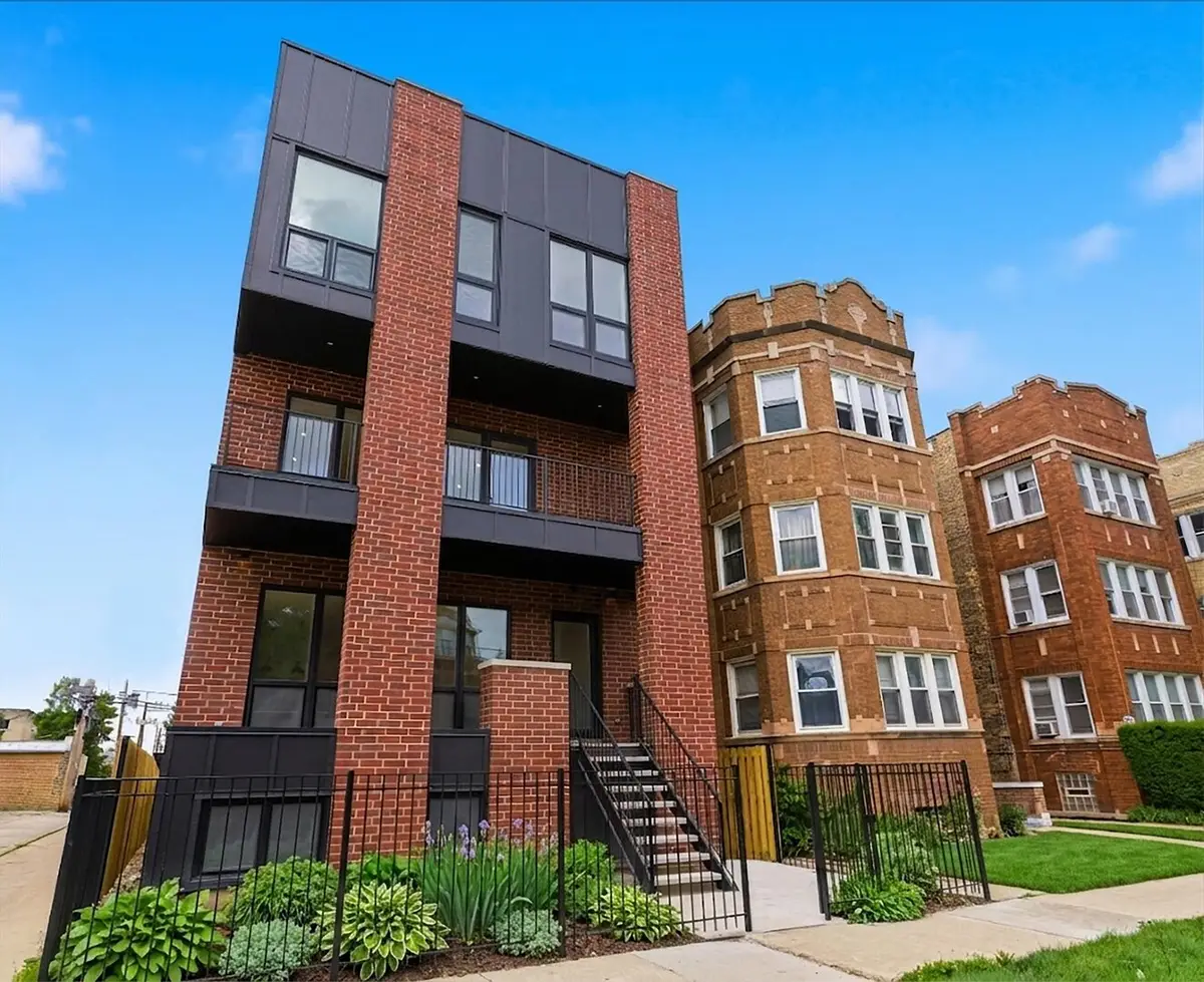 6414 N Francisco Avenue #202, Chicago, IL 60645 - #1