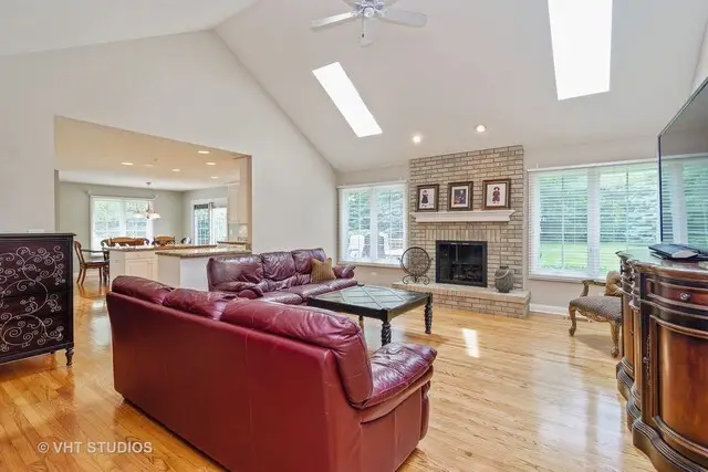 20 Lochbrook Lane, Inverness, IL 60010 - #3