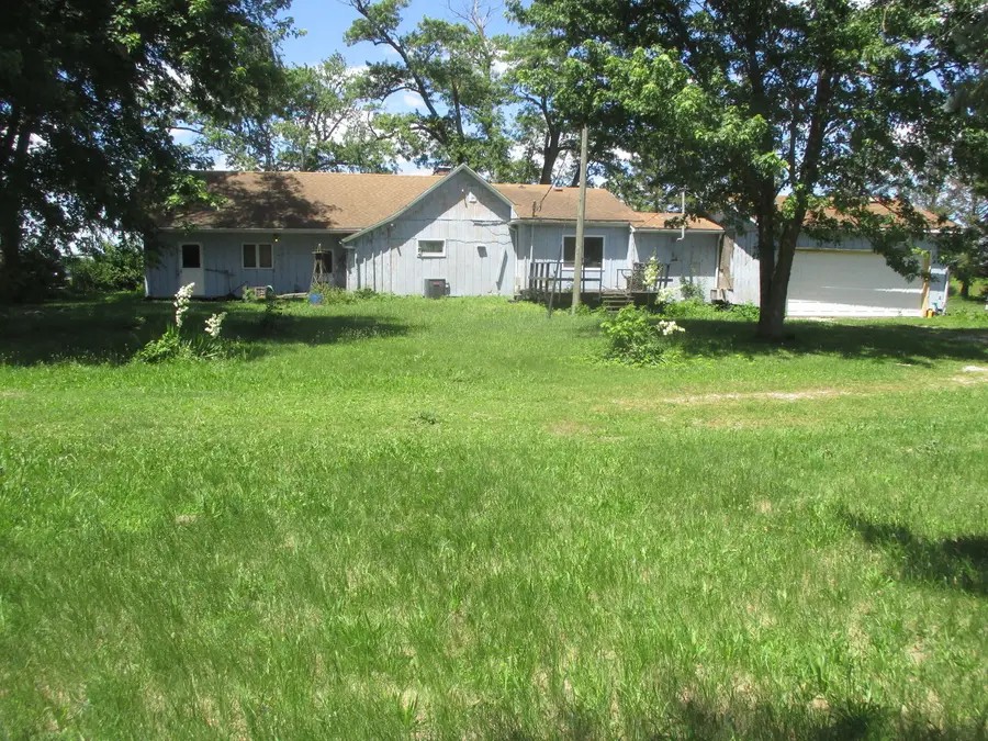550 N County Road 1475 Road, Tuscola, IL 61953 - #2