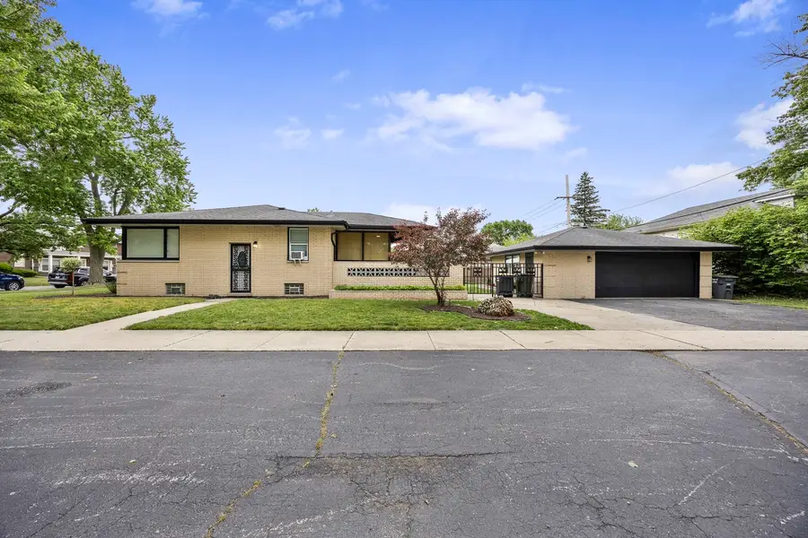 18202 Locust Street, Lansing, IL 60438 - #3
