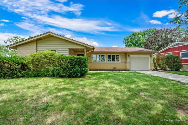 1059 Hickory Lane, Elk Grove Village, IL 60007