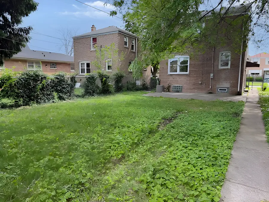 12328 S Peoria Street, Calumet Park, IL 60827 - #2
