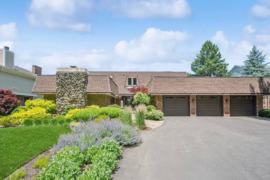2036 Valley Lo Lane, Glenview, IL 60025 - #2