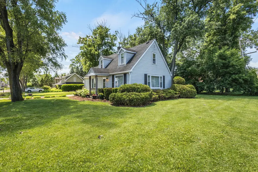 7522 Arlene Avenue, Willowbrook, IL 60527 - #2