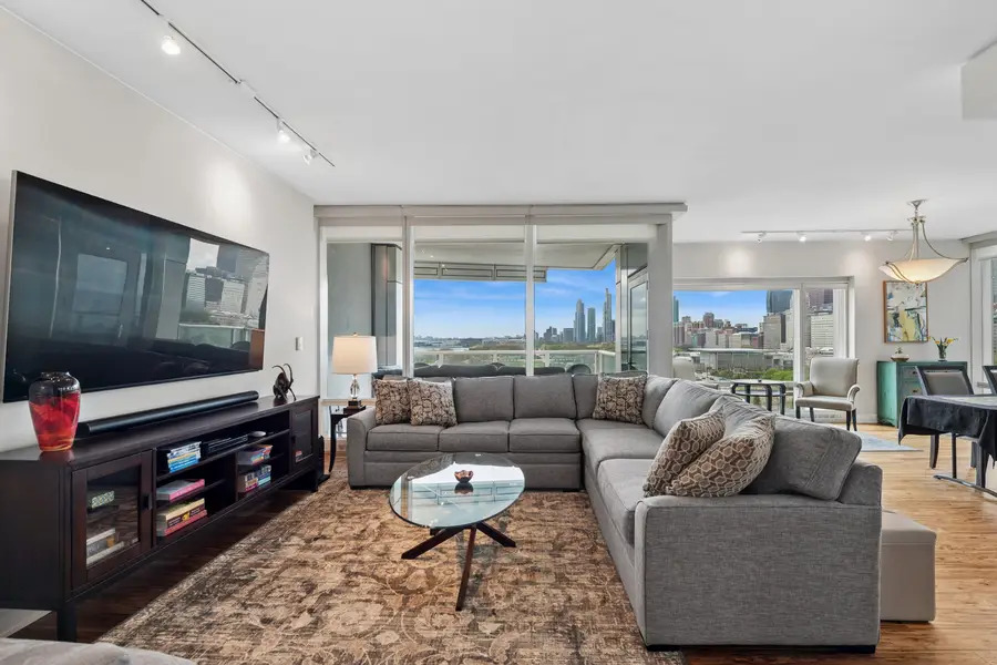 340 E Randolph Street #907, Chicago, IL 60601 - #3