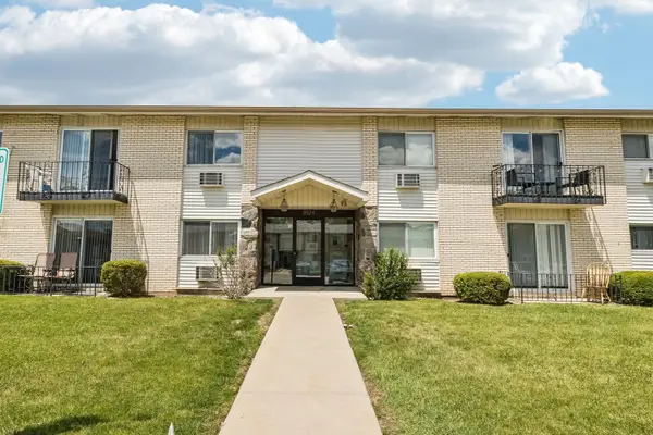 8924 Kenneth Drive #101A, Des Plaines, IL 60016