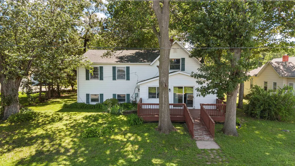 404 1st Avenue, Hampton, IL 61256 - #1