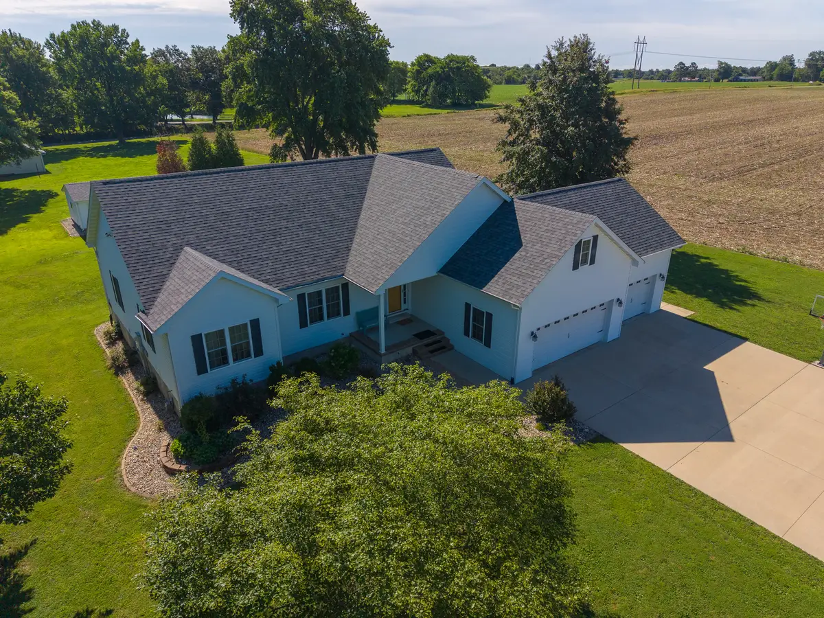 112 Pheasant Run, Woodlawn, IL 62898 - #1