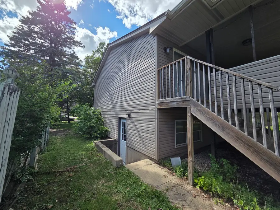 1238-1240 Thomas Drive, Woodstock, IL 60098 - #2