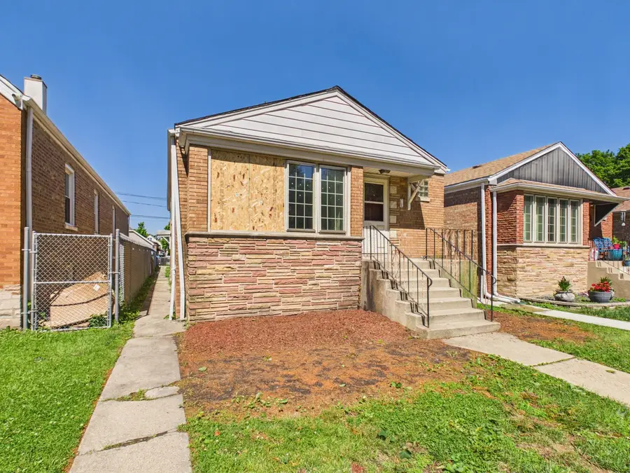 5208 S Long Avenue, Chicago, IL 60638 - #2