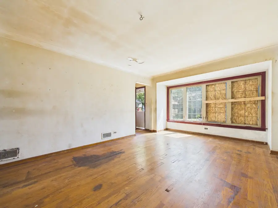 5208 S Long Avenue, Chicago, IL 60638 - #3