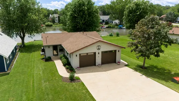1106 Candlewick Drive, Poplar Grove, IL 61065