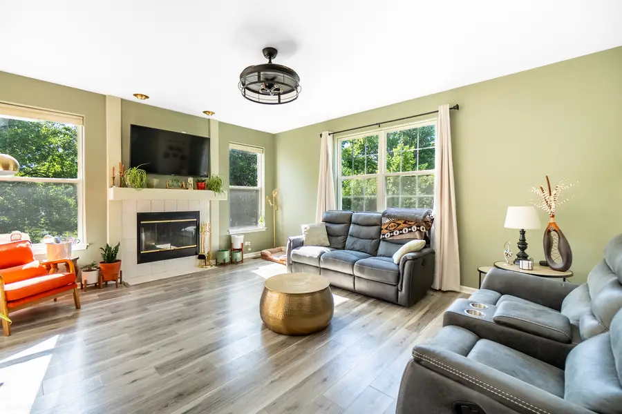 9207 Waterfall Glen Boulevard, Darien, IL 60561 - #3