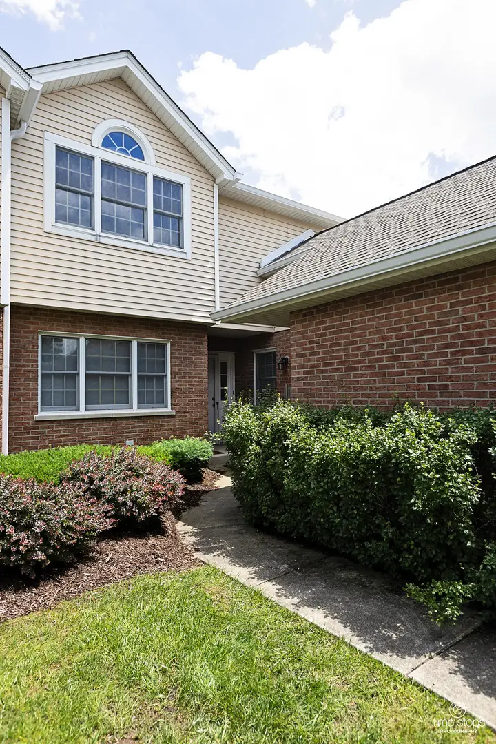 8575 Sandalwood Drive, Darien, IL 60561 - #2