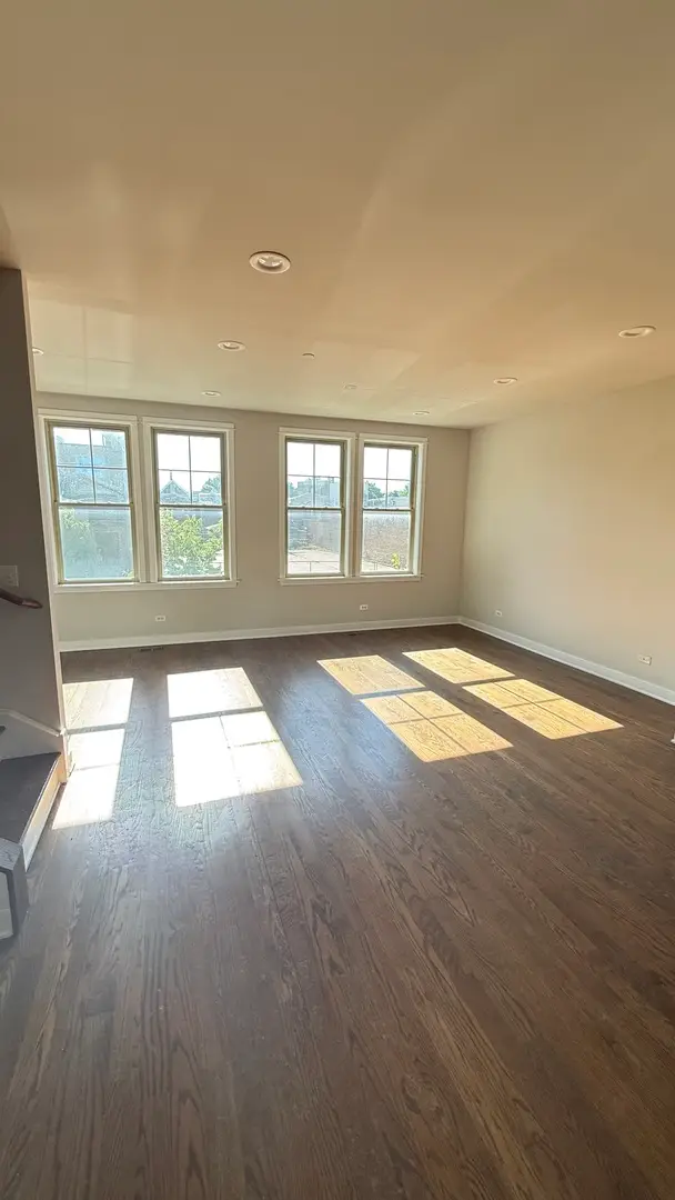3232 S Shields Avenue, Chicago, IL 60616 - #3