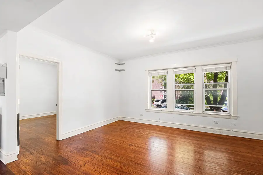 2315 W Waveland Avenue #1, Chicago, IL 60618 - #3