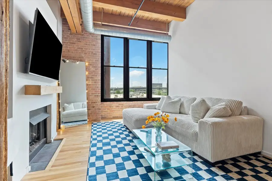 728 W Jackson Boulevard #317, Chicago, IL 60661 - #3