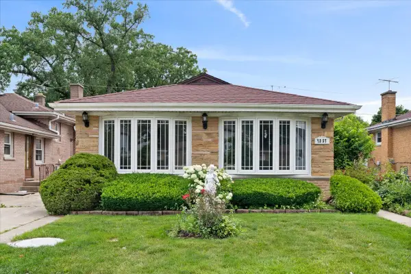 7357 N Crawford Avenue, Lincolnwood, IL 60712