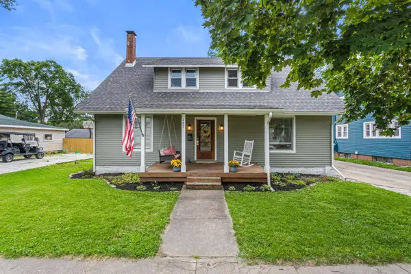 207 E Main Street, Monticello, IL 61856
