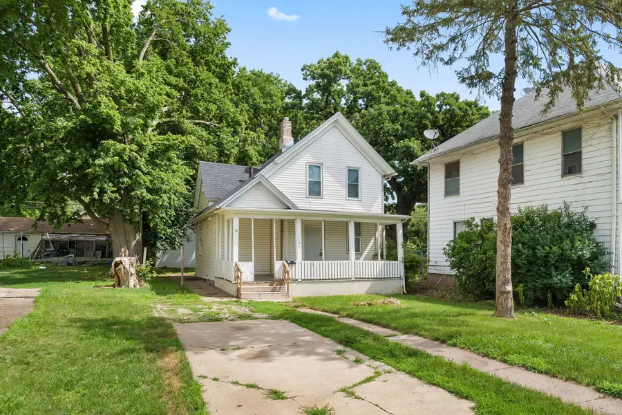 712 E 15th Street, Davenport, IA 52803 - #2