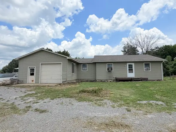 855 Beech Hollow Road, Harrisburg, IL 62946