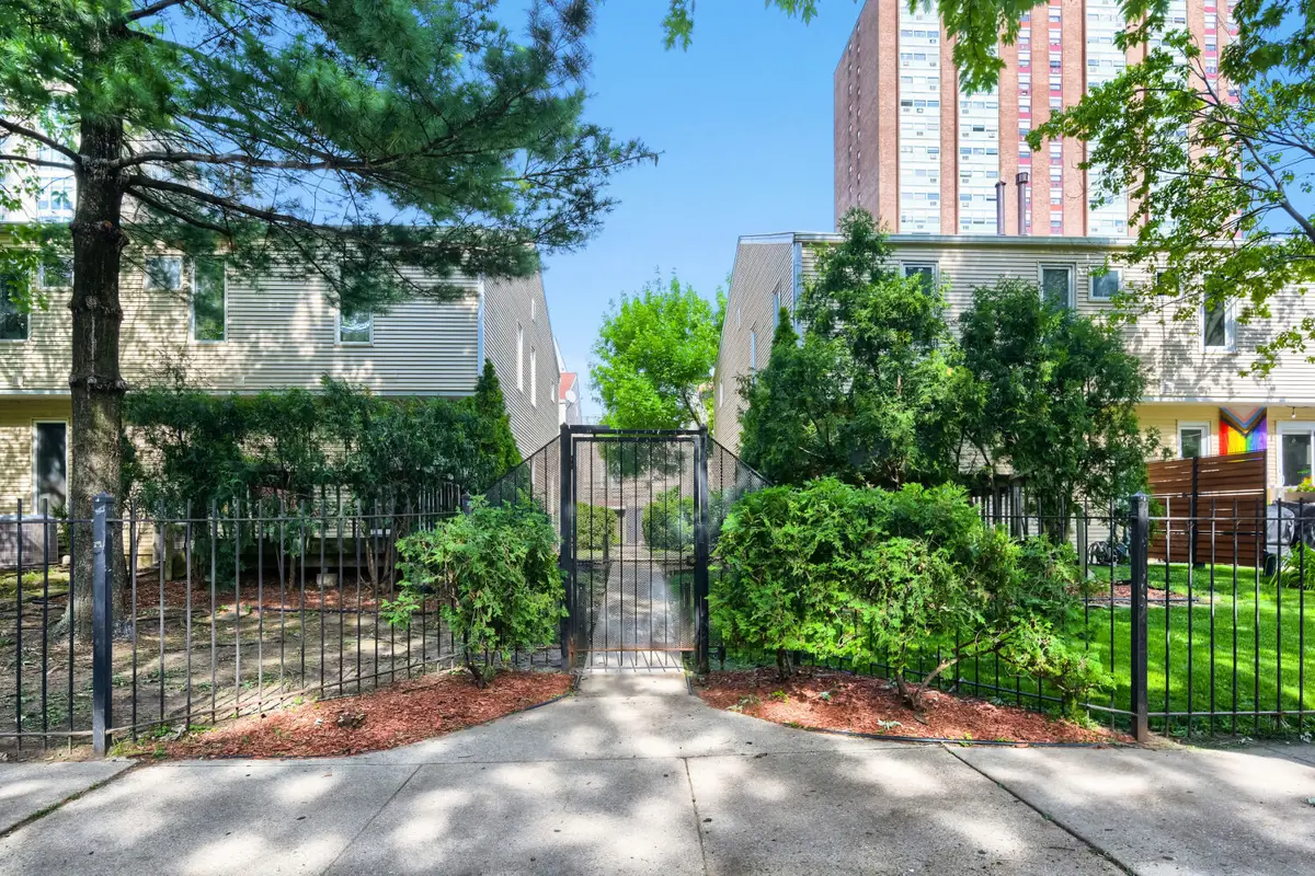 4647 N Kenmore Avenue #B, Chicago, IL 60640 - #1