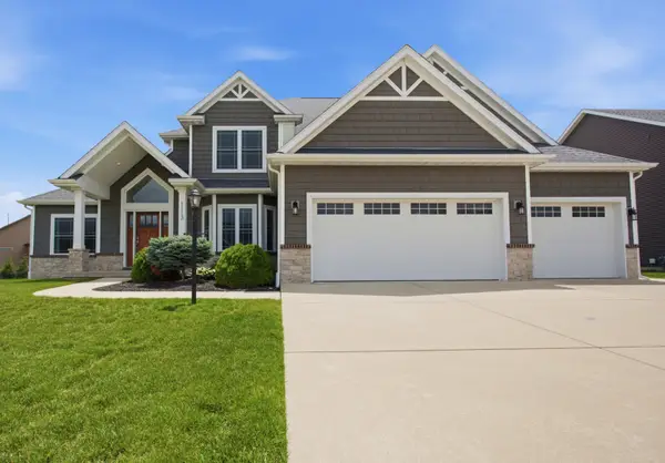 1113 Ashford Court, Mahomet, IL 61853