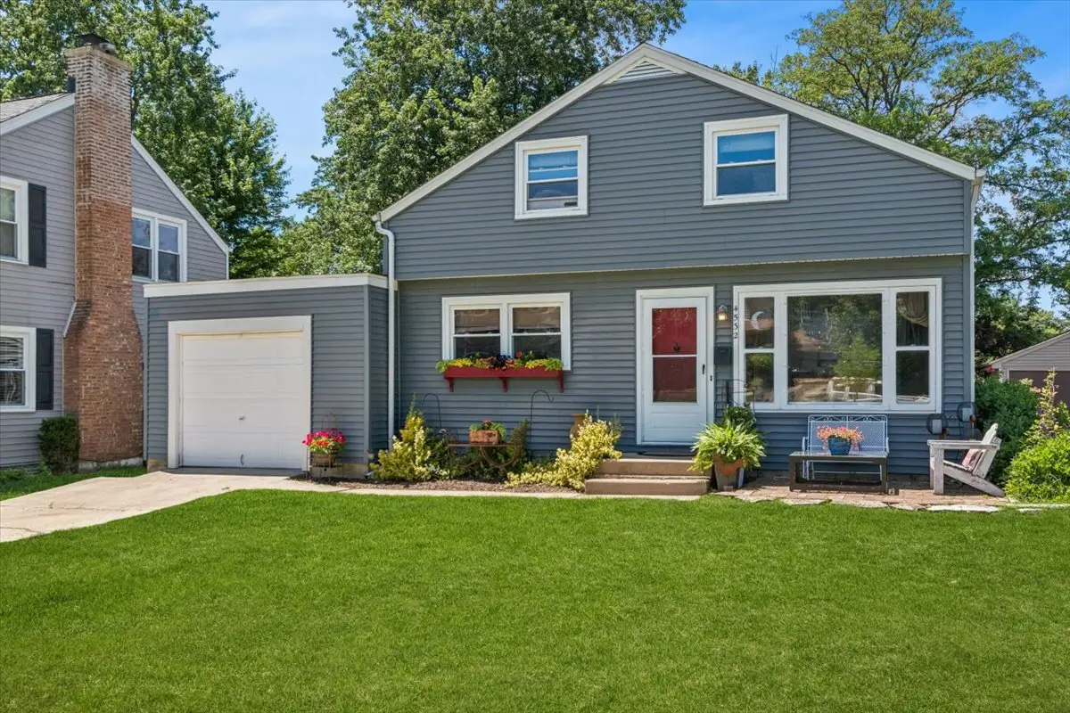 4532 Sherwood Avenue, Downers Grove, IL 60515 - #1