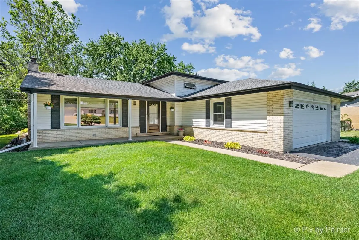 113 W Monterey Avenue, Schaumburg, IL 60193 - #1