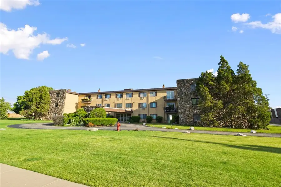 725 W Dempster Street #310, Des Plaines, IL 60016 - #2