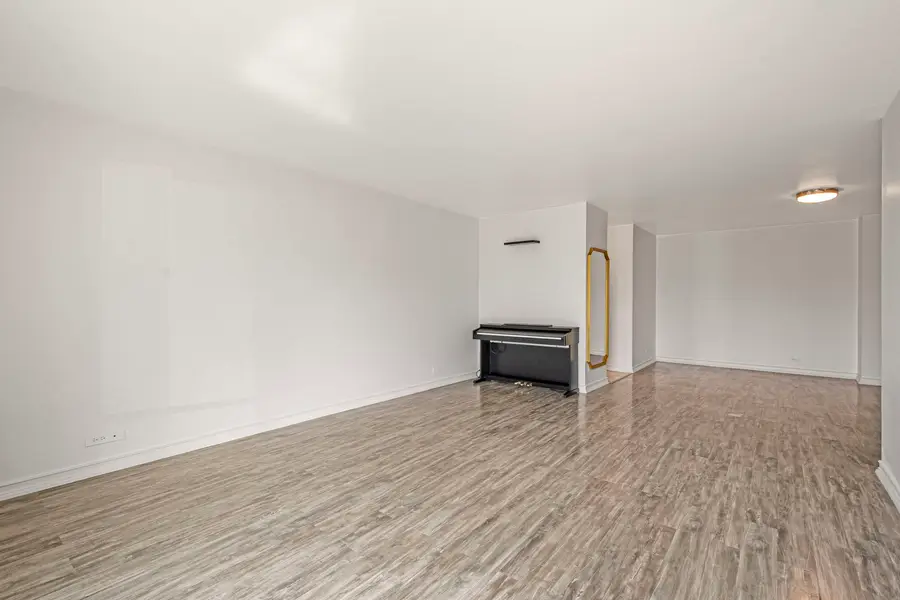 7229 W Higgins Avenue #105, Chicago, IL 60656 - #3