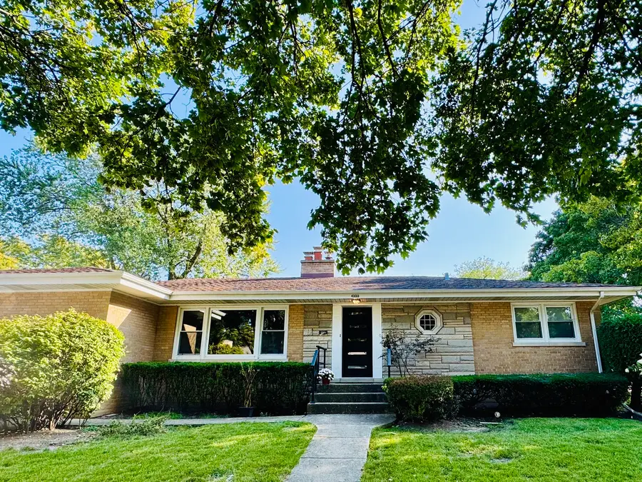 4555 Cleveland Street, Skokie, IL 60076 - #2